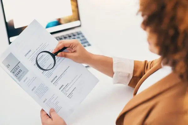 cuando-como-verificar-antecedentes