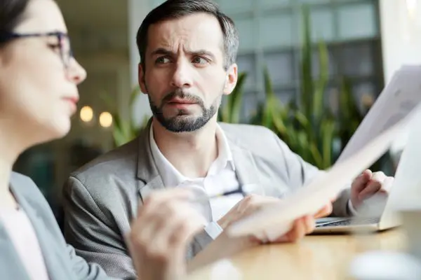 Listening to explanations listening explanations E&M: Desarrollo Corporativo